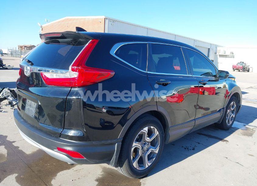 Photo 4 of 2018 Honda Cr-v EX (VIN 7FARW1H5XJE021506)