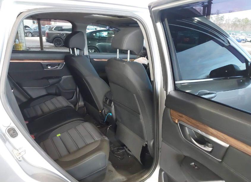 Photo 8 of 2018 Honda Cr-v EX (VIN 7FARW1H5XJE023983)