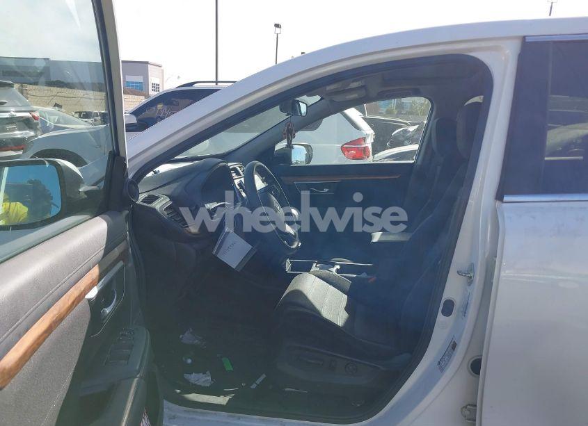 Photo 5 of 2020 Honda Cr-v 2WD EX (VIN 7FARW1H5XLE017555)