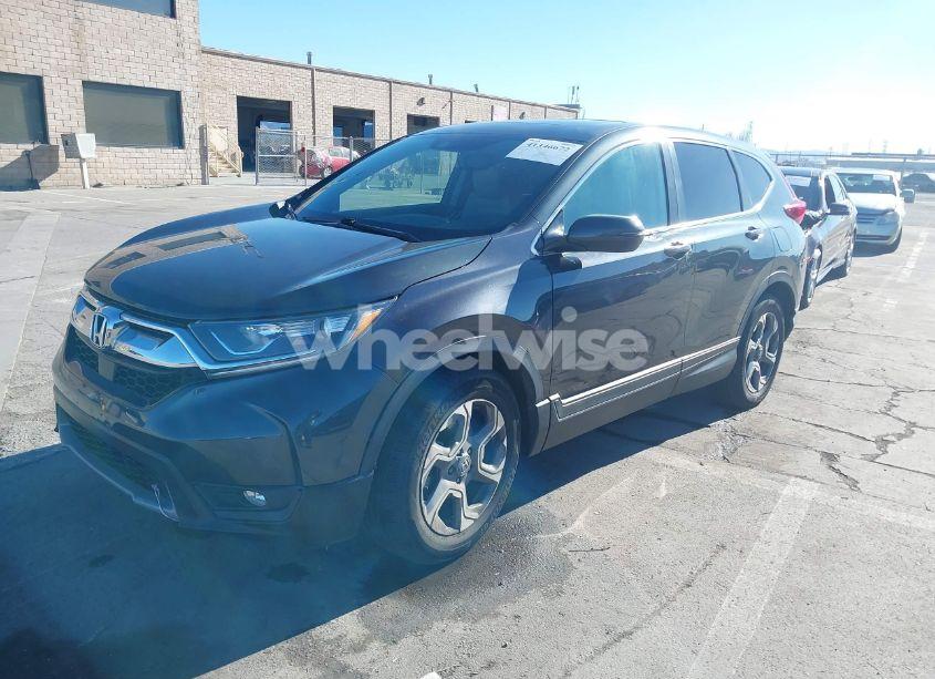 Photo 2 of 2018 Honda Cr-v EX-L/EX-L NAVI (VIN 7FARW1H80JE011934)