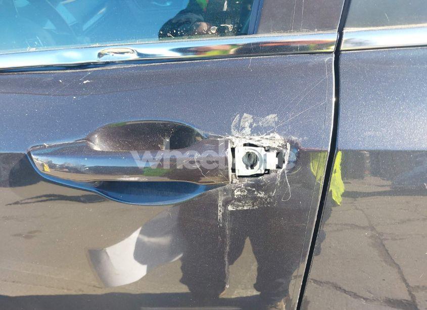 Photo 6 of 2018 Honda Cr-v EX-L/EX-L NAVI (VIN 7FARW1H80JE011934)