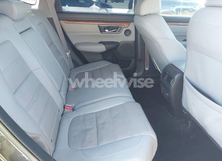 Photo 8 of 2018 Honda Cr-v EX-L/EX-L NAVI (VIN 7FARW1H80JE011934)