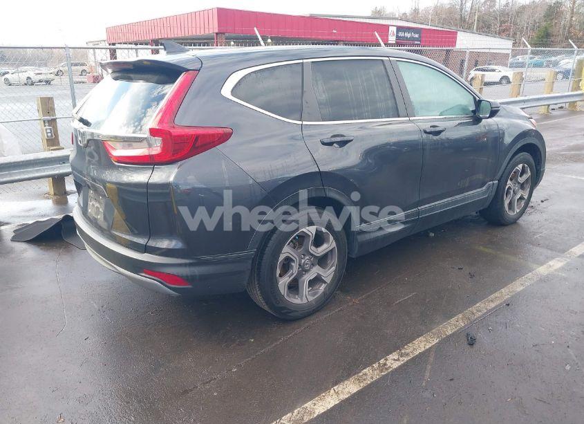 Photo 4 of 2018 Honda Cr-v EX-L/EX-L NAVI (VIN 7FARW1H82JE040139)