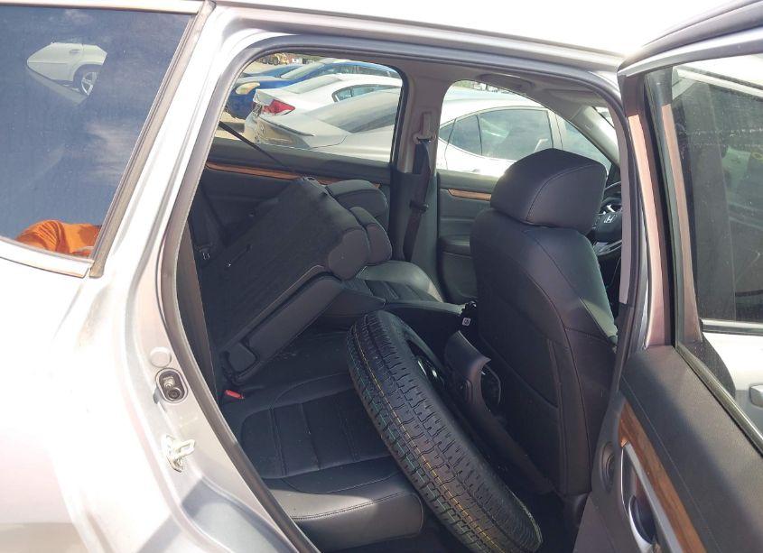 Photo 8 of 2019 Honda Cr-v EX-L (VIN 7FARW1H88KE040129)