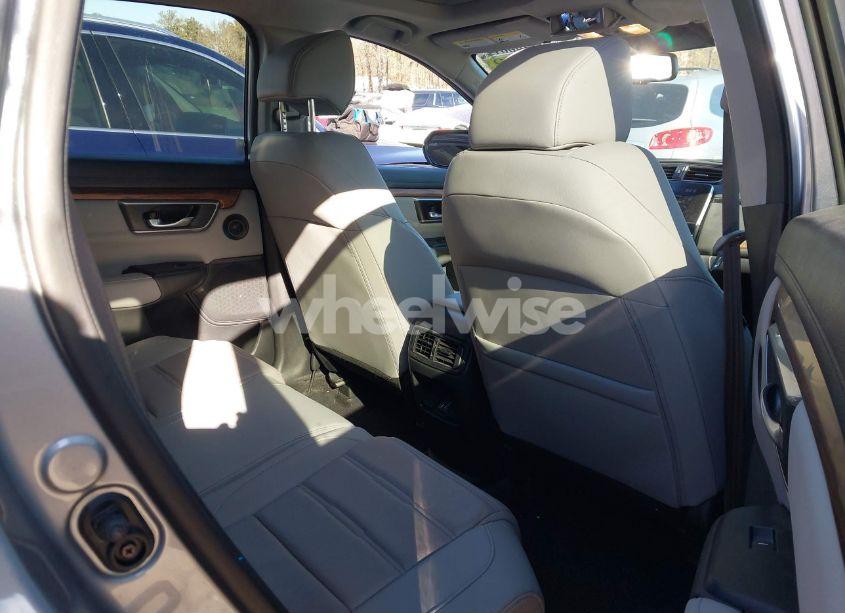 Photo 8 of 2018 Honda Cr-v EX-L/EX-L NAVI (VIN 7FARW1H8XJE034699)