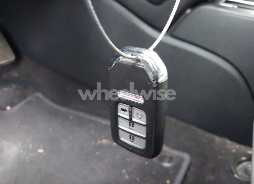 Photo 11 of 2018 Honda Cr-v EX-L/EX-L NAVI (VIN 7FARW1H8XJE048635)