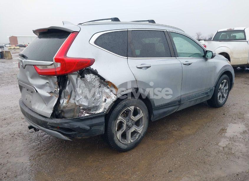 Photo 4 of 2018 Honda Cr-v EX-L/EX-L NAVI (VIN 7FARW1H8XJE048635)