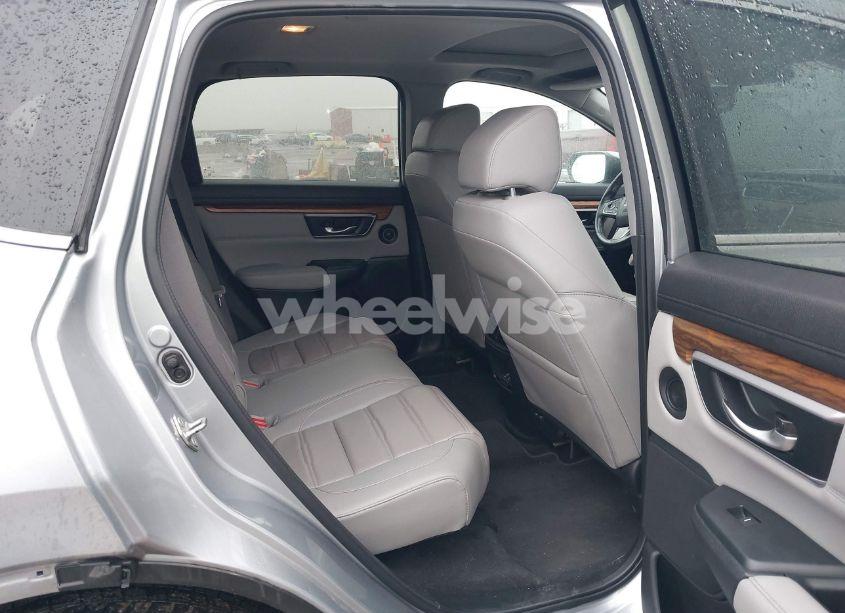 Photo 8 of 2018 Honda Cr-v EX-L/EX-L NAVI (VIN 7FARW1H8XJE048635)