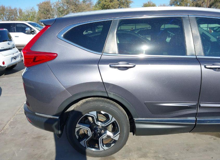 Photo 20 of 2018 Honda Cr-v TOURING (VIN 7FARW1H90JE003857)