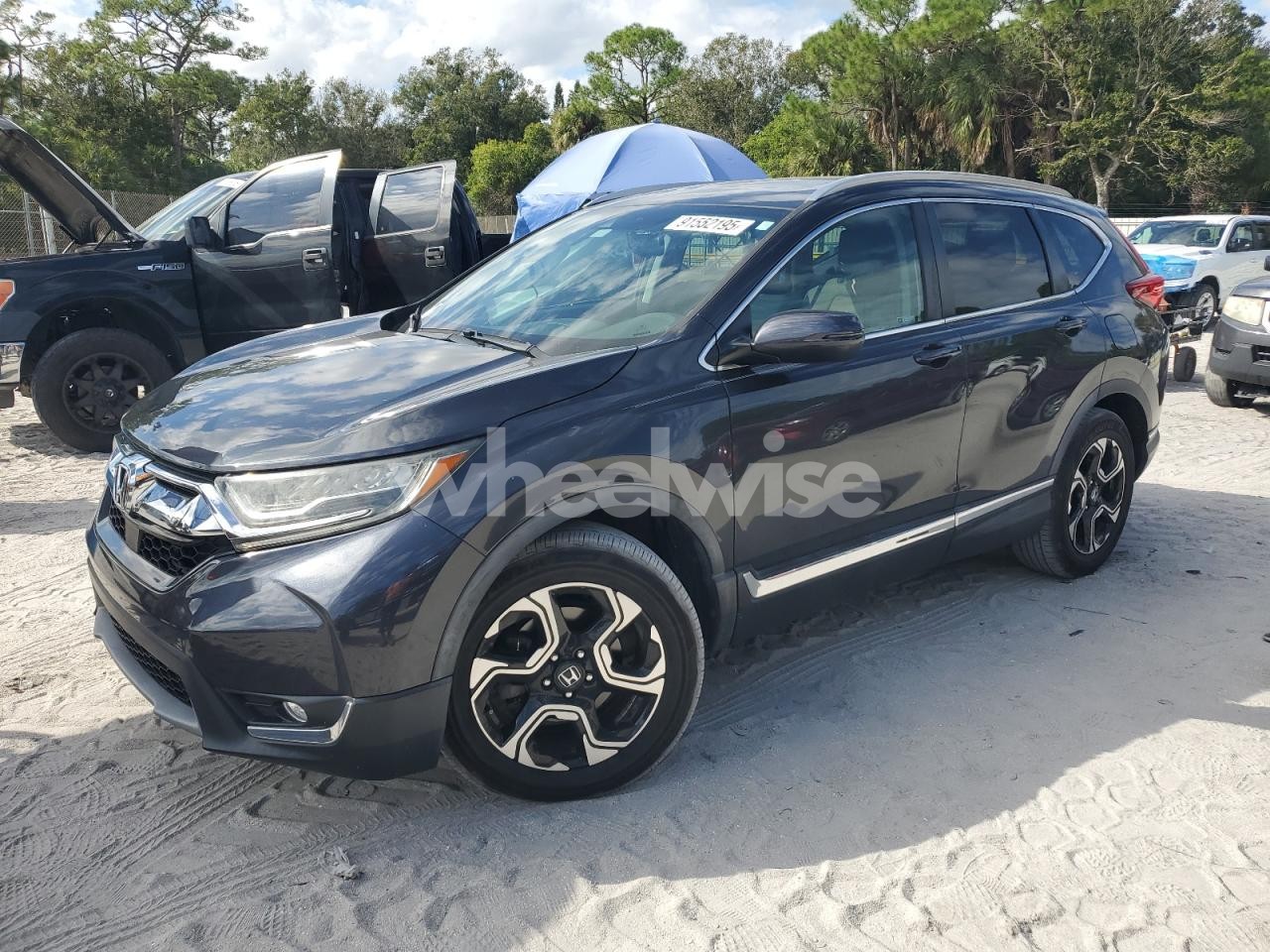 2019 HONDA CR-V TOURING (VIN 7FARW1H92KE004297) main photo