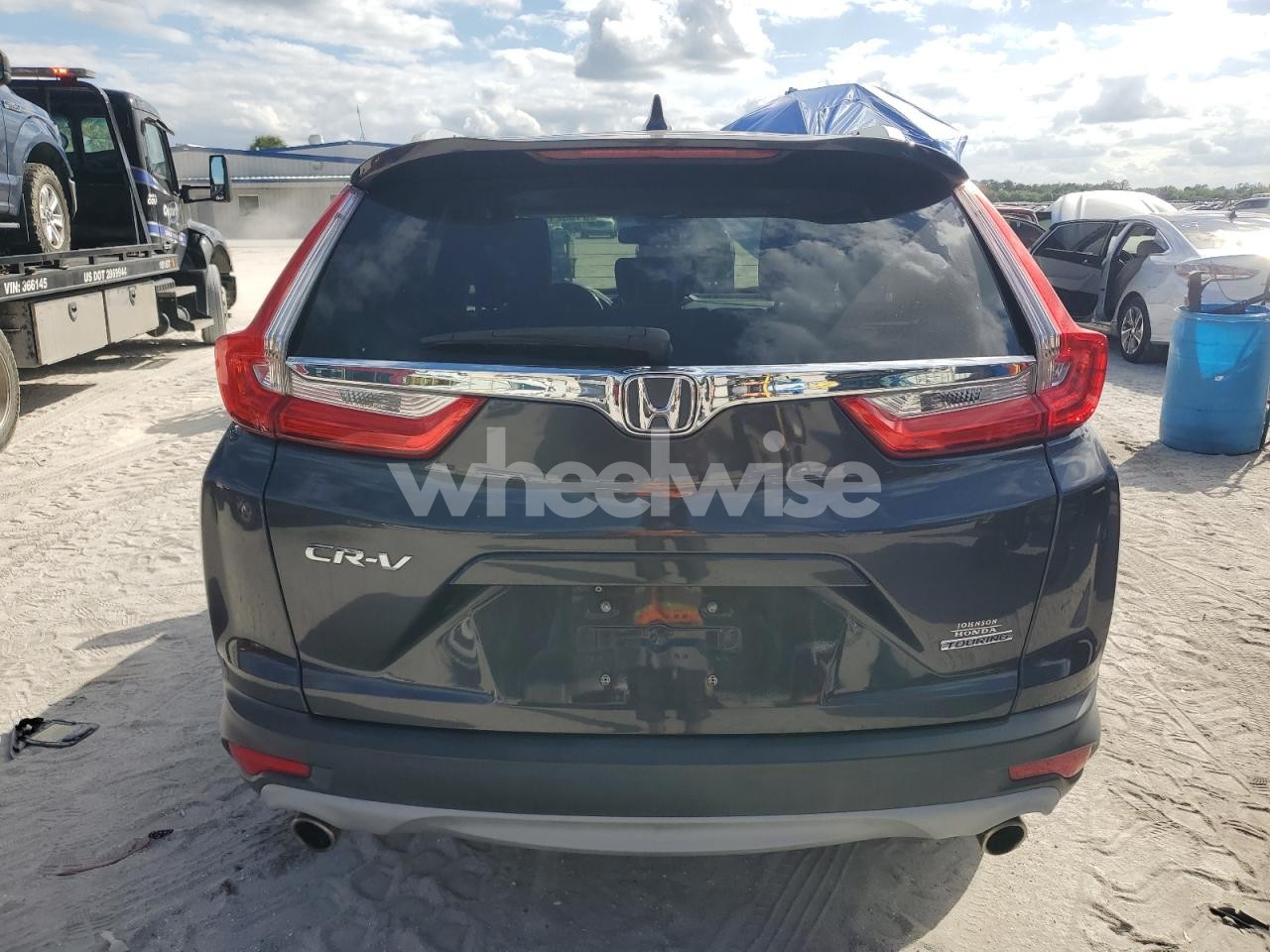 Photo 6 of 2019 HONDA CR-V TOURING (VIN 7FARW1H92KE004297)