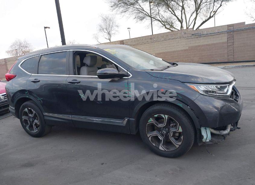 Photo 13 of 2019 Honda Cr-v TOURING (VIN 7FARW1H92KE014019)