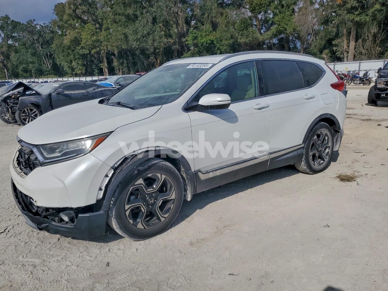 2019 HONDA CR-V TOURING (VIN 7FARW1H93KE008617) main photo