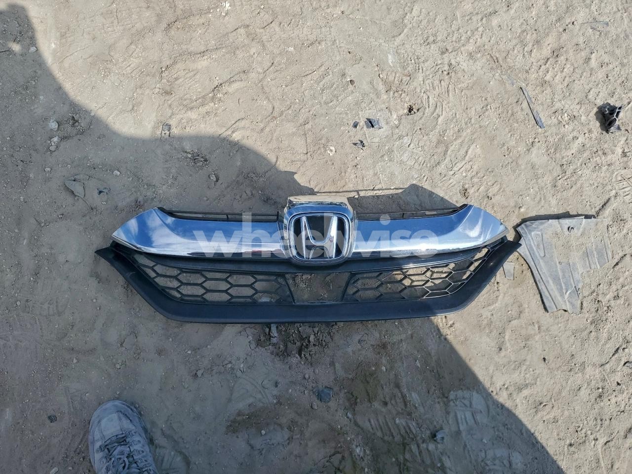 Photo 13 of 2019 HONDA CR-V TOURING (VIN 7FARW1H93KE008617)