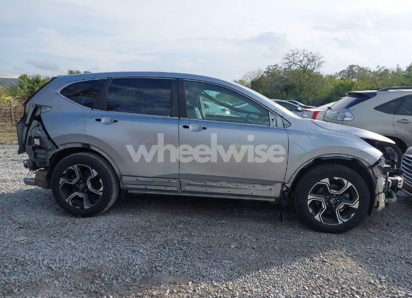 Photo 14 of 2018 Honda Cr-v TOURING (VIN 7FARW1H97JE055342)