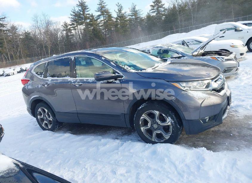 Photo 13 of 2018 Honda Cr-v EX (VIN 7FARW2H50JE033721)