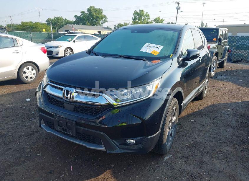 Photo 6 of 2018 Honda Cr-v EX (VIN 7FARW2H50JE100124)