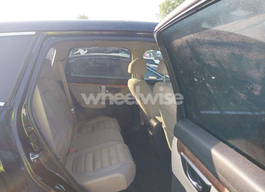 Photo 8 of 2018 Honda Cr-v EX (VIN 7FARW2H50JE100124)