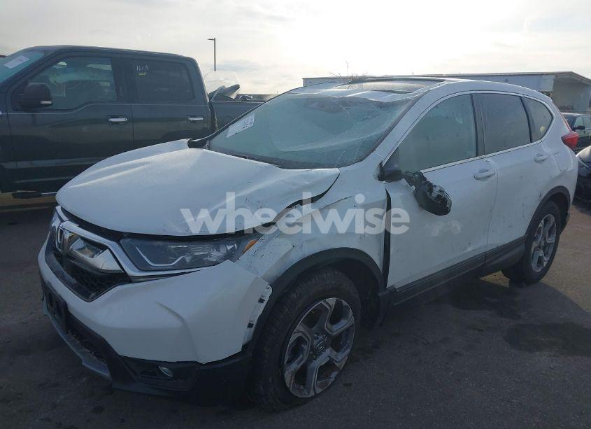 Photo 2 of 2019 Honda Cr-v EX (VIN 7FARW2H50KE061861)