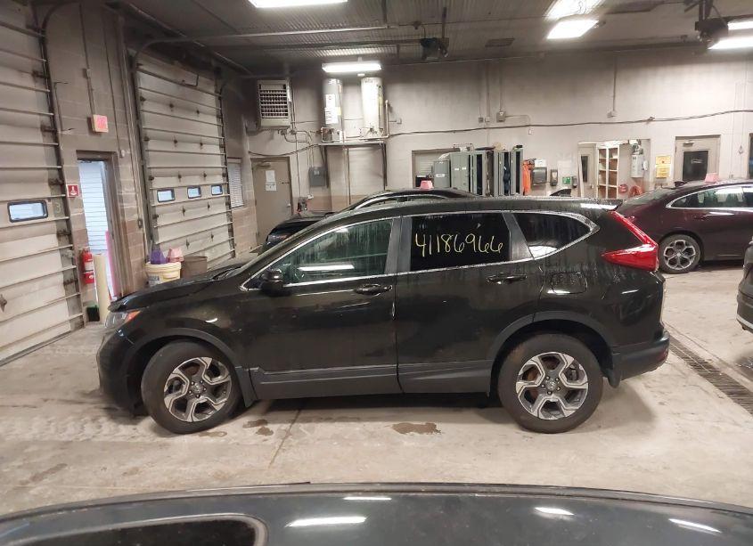 Photo 15 of 2018 Honda Cr-v EX (VIN 7FARW2H51JE075802)