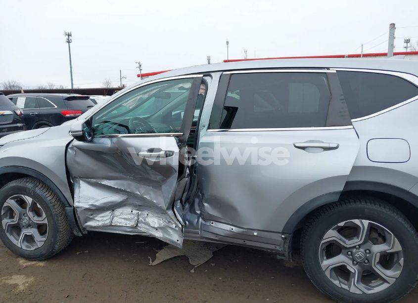 Photo 13 of 2018 Honda Cr-v EX (VIN 7FARW2H51JE084662)