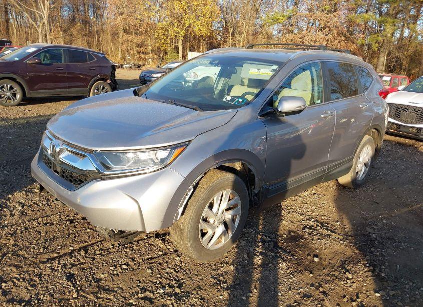 Photo 2 of 2018 Honda Cr-v EX (VIN 7FARW2H52JE056885)