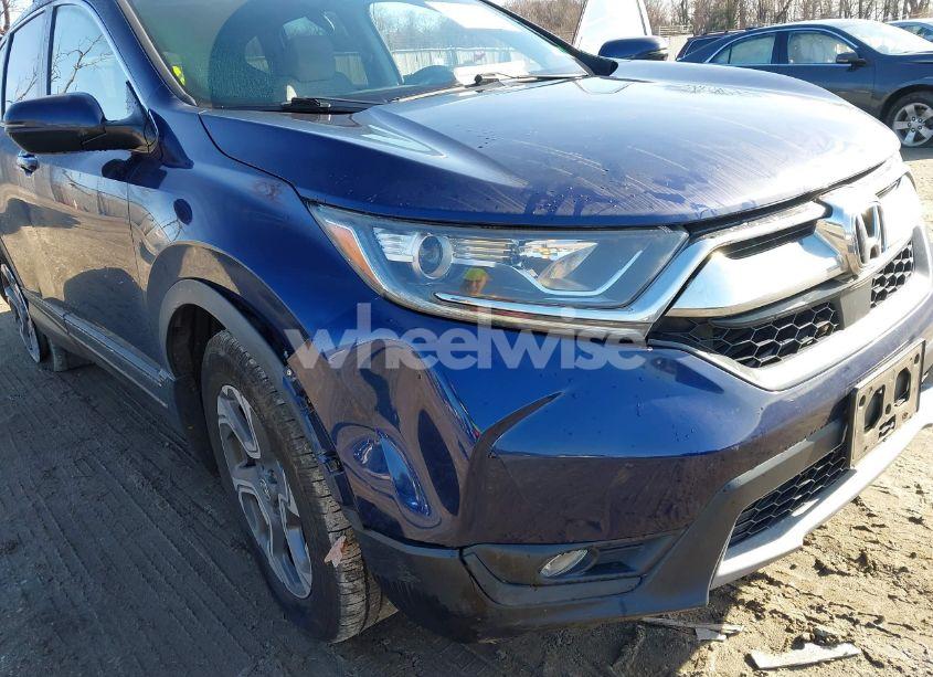 Photo 6 of 2018 Honda Cr-v EX (VIN 7FARW2H53JE065773)