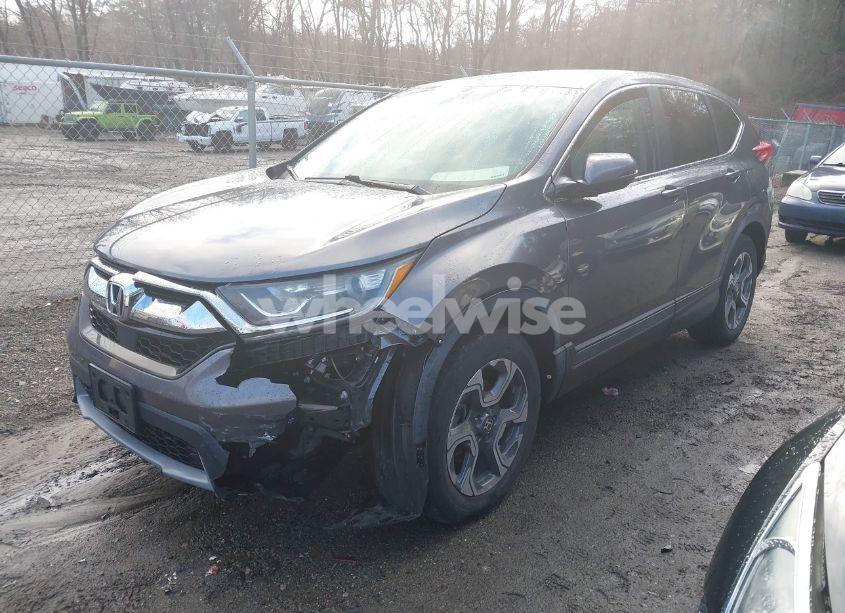 Photo 2 of 2018 Honda Cr-v EX (VIN 7FARW2H55JE059151)