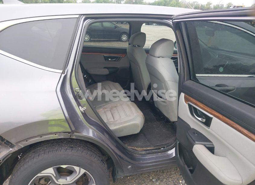 Photo 8 of 2018 Honda Cr-v EX (VIN 7FARW2H55JE081599)