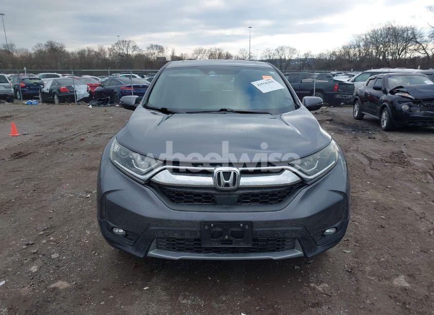 Photo 12 of 2018 Honda Cr-v EX (VIN 7FARW2H55JE103150)