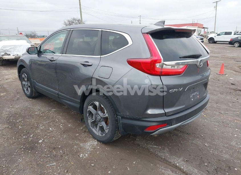 Photo 3 of 2018 Honda Cr-v EX (VIN 7FARW2H55JE103150)