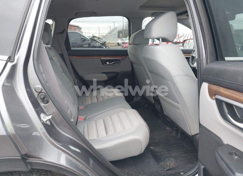 Photo 8 of 2018 Honda Cr-v EX (VIN 7FARW2H55JE103150)