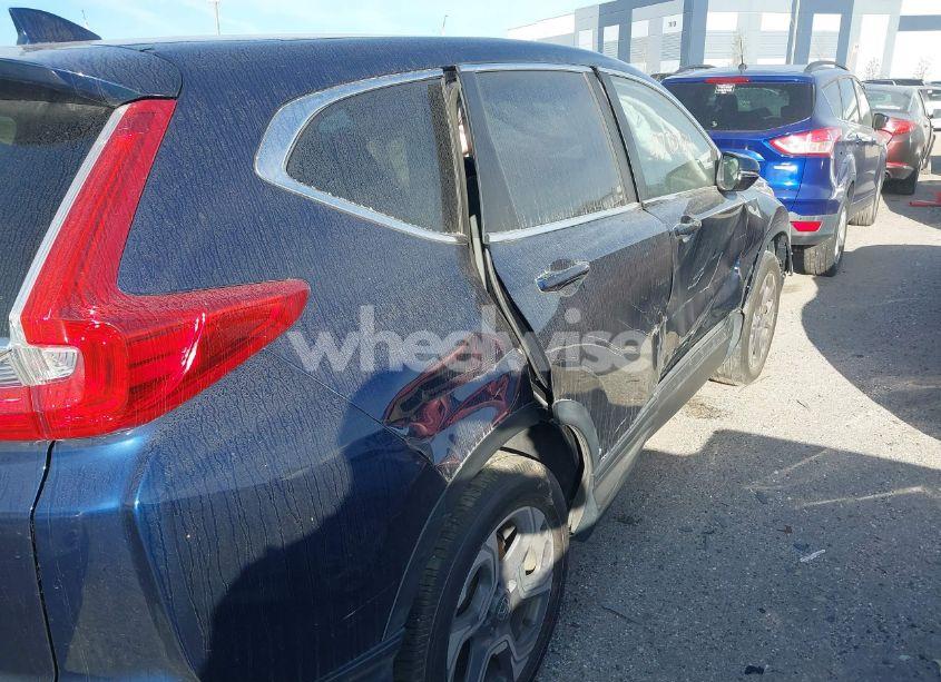 Photo 17 of 2018 Honda Cr-v EX (VIN 7FARW2H55JE103780)