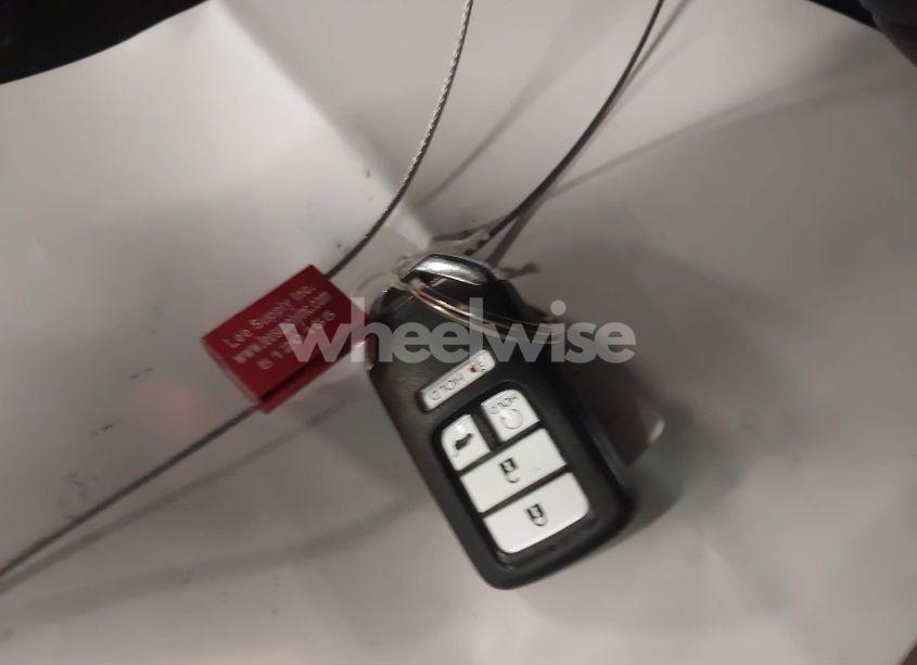 Photo 11 of 2018 Honda Cr-v EX (VIN 7FARW2H56JE019659)