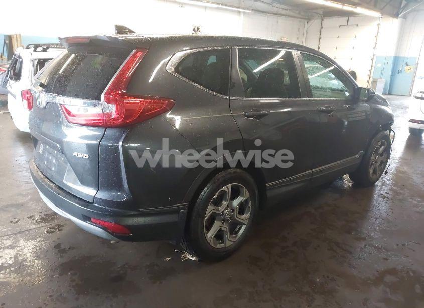 Photo 4 of 2018 Honda Cr-v EX (VIN 7FARW2H56JE019659)