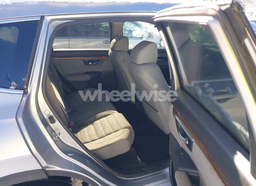 Photo 8 of 2018 Honda Cr-v EX (VIN 7FARW2H56JE044691)