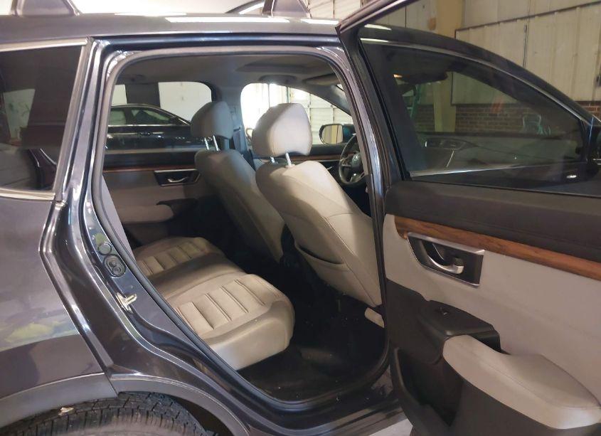 Photo 8 of 2018 Honda Cr-v EX (VIN 7FARW2H56JE049244)