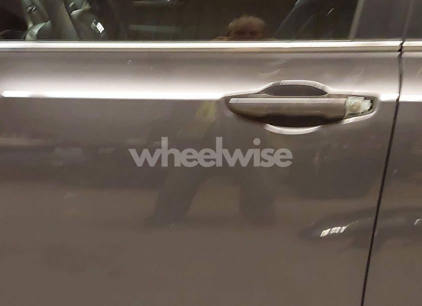 Photo 22 of 2018 Honda Cr-v EX (VIN 7FARW2H56JE059823)