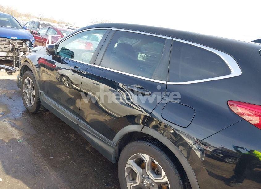 Photo 14 of 2018 Honda Cr-v EX (VIN 7FARW2H57JE012722)