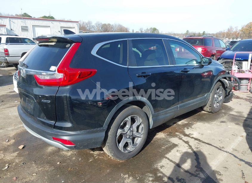 Photo 4 of 2018 Honda Cr-v EX (VIN 7FARW2H57JE012722)