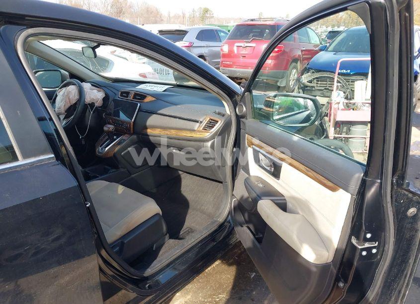 Photo 5 of 2018 Honda Cr-v EX (VIN 7FARW2H57JE012722)