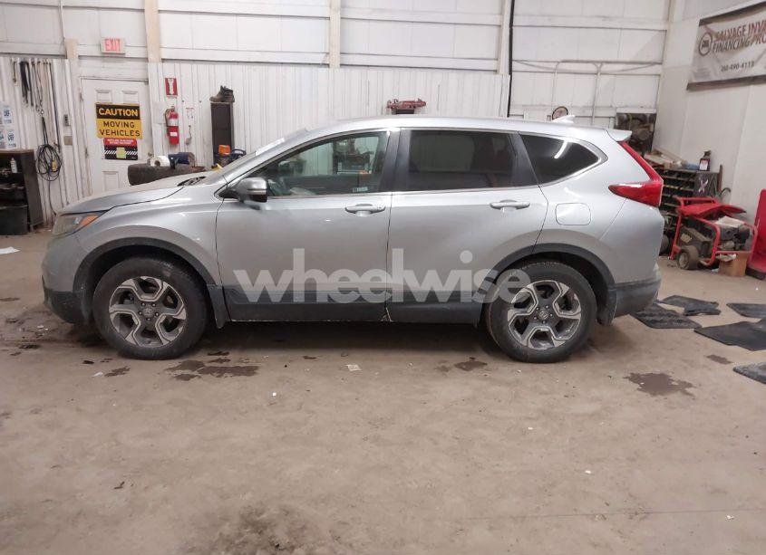 Photo 15 of 2018 Honda Cr-v EX (VIN 7FARW2H57JE037846)