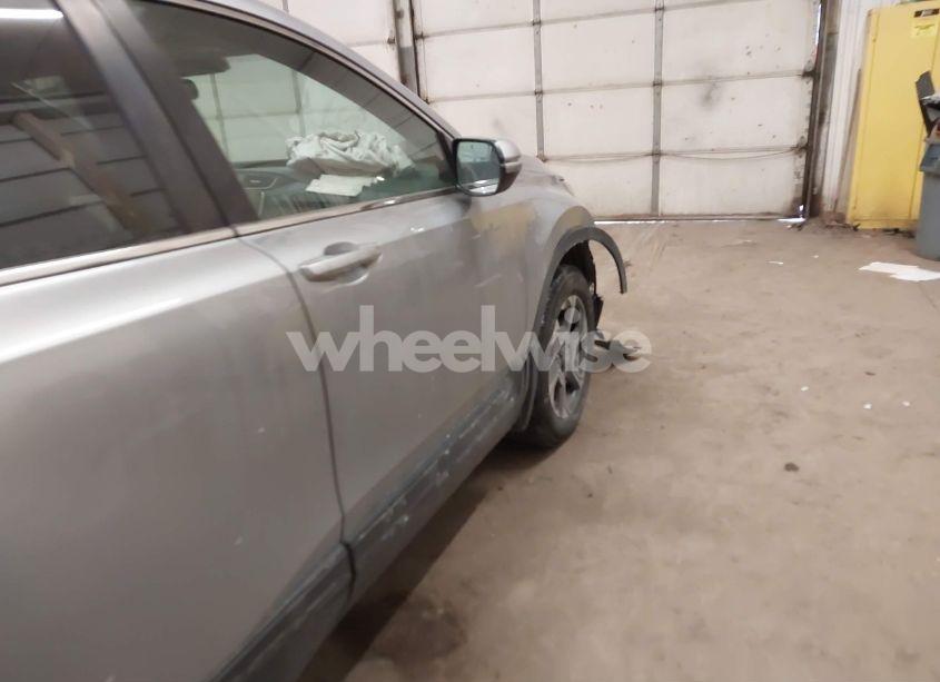 Photo 6 of 2018 Honda Cr-v EX (VIN 7FARW2H57JE037846)