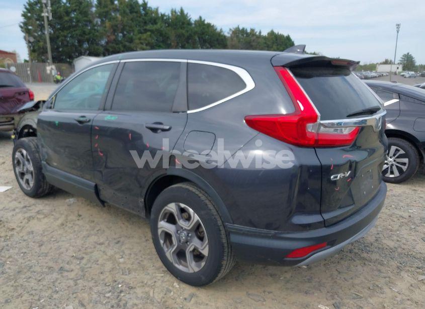 Photo 3 of 2018 Honda Cr-v EX (VIN 7FARW2H57JE067364)