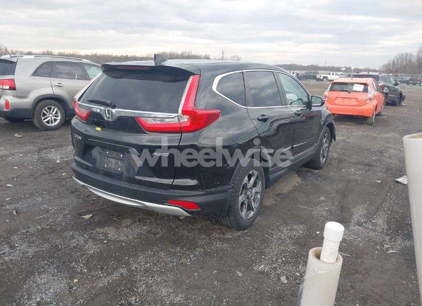 Photo 4 of 2018 Honda Cr-v EX (VIN 7FARW2H57JE068384)