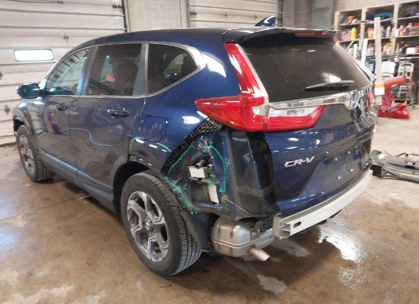 Photo 3 of 2018 Honda Cr-v EX (VIN 7FARW2H57JE070832)