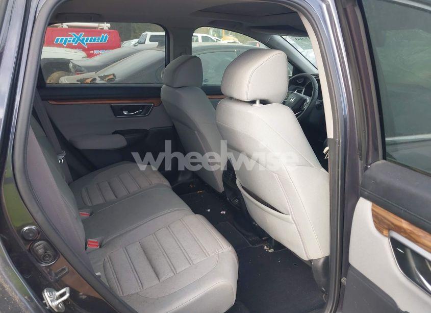 Photo 8 of 2018 Honda Cr-v EX (VIN 7FARW2H57JE094824)