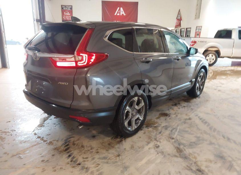 Photo 4 of 2019 Honda Cr-v EX (VIN 7FARW2H58KE014870)