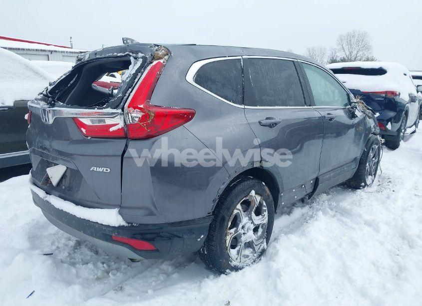 Photo 4 of 2018 Honda Cr-v EX (VIN 7FARW2H59JE104947)