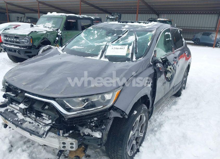 Photo 6 of 2018 Honda Cr-v EX (VIN 7FARW2H59JE104947)